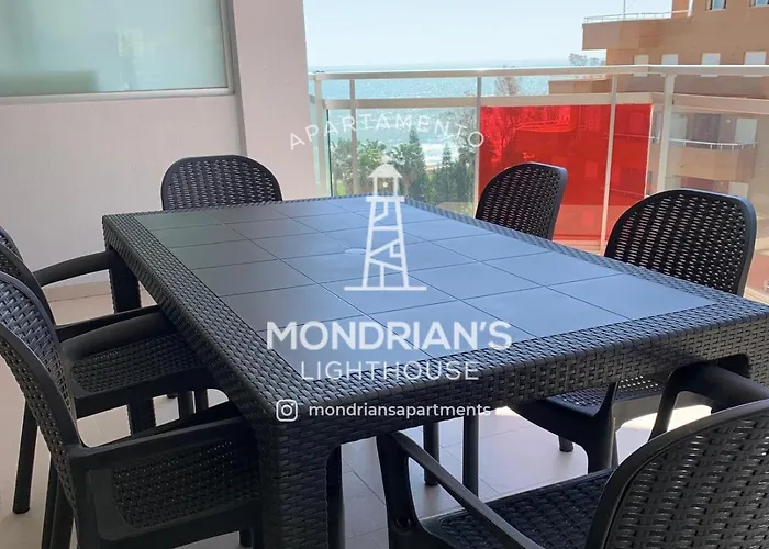 Mondrian's Lighthouse Apartamento